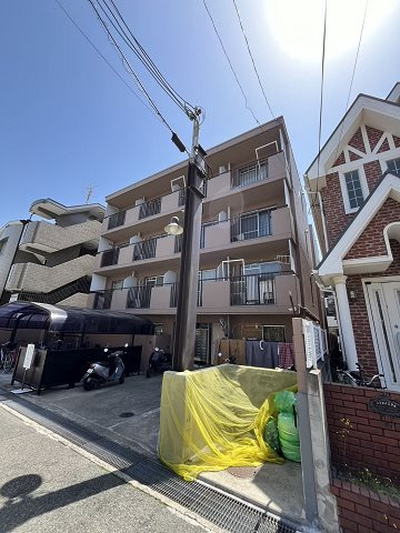 ダイドーメゾン塚口の外観