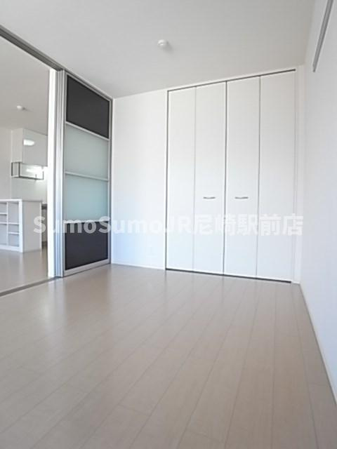 ナイスコートⅡの寝室|使い勝手のいい寝室です