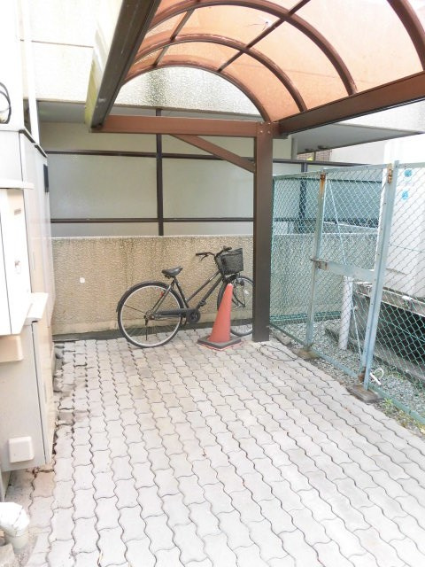 ドムール若山の外観