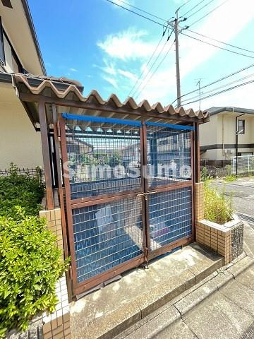 ファミーユ仁川の外観