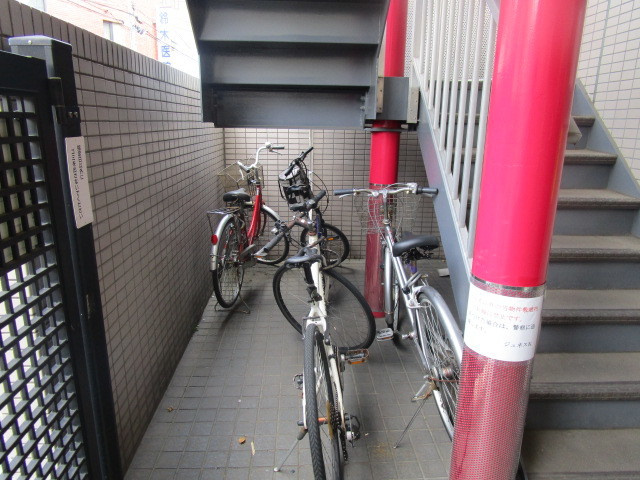 ジュネスＫのその他共用部分|駐輪場です☆