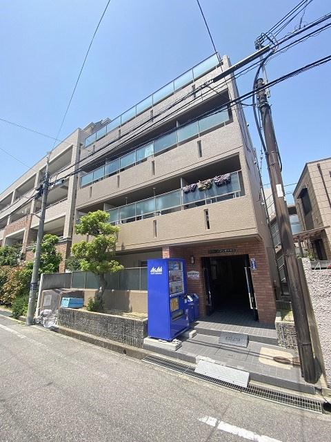 ダイドーメゾン甲子園口の外観
