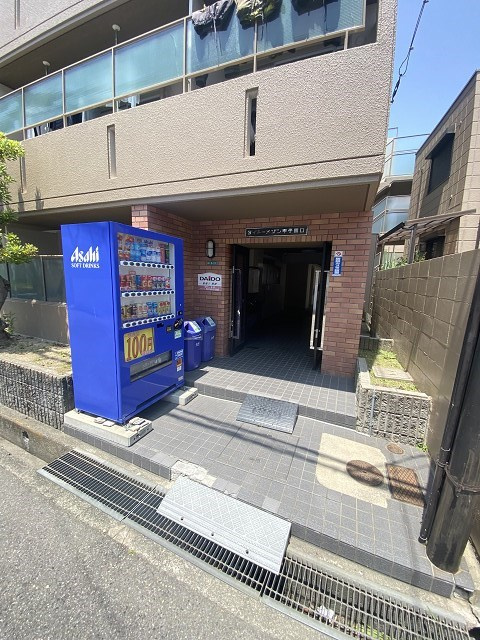 ダイドーメゾン甲子園口のエントランス