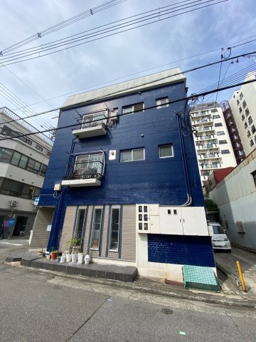 プラーフ湊川の外観