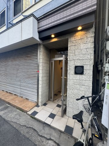 プラーフ羽坂のエントランス