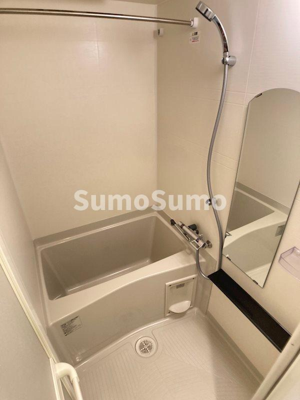 ファステート難波WESTディオンの浴室|コンパクトで使いやすいお風呂です