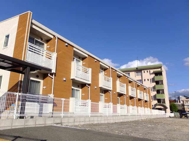 福岡市東区三苫４丁目のアパートの外観