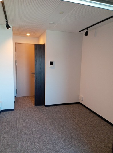 Konomi NARIMASU BASEの洋室