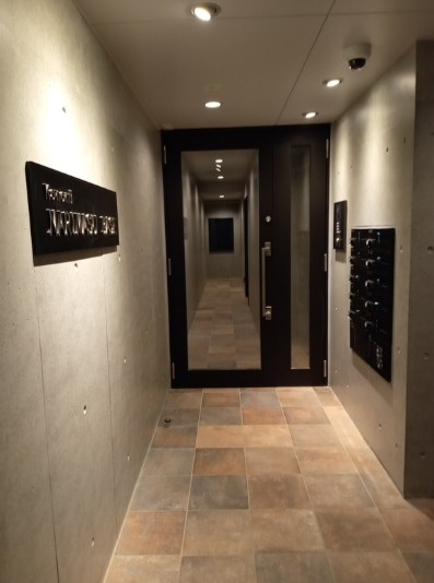 Konomi NARIMASU BASEのエントランス