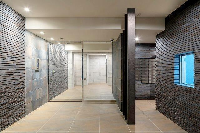 ラフィスタ調布多摩川のエントランス