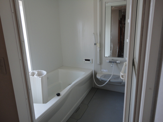 メゾンドフルール2の浴室