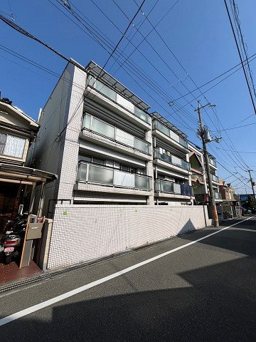 ミスターK北武庫之荘のエントランス