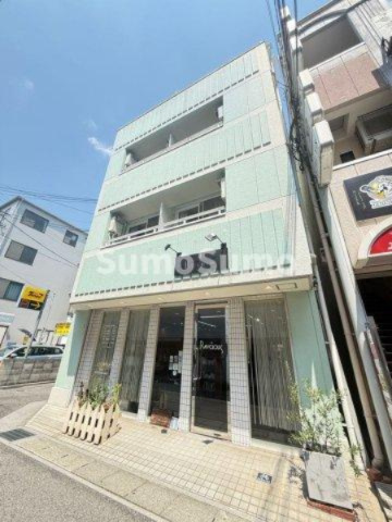 ブロスコート住吉の外観