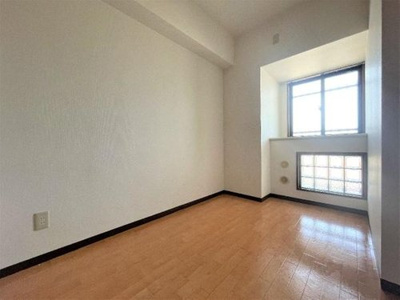 【洋室】 | ビッグ・ヴァン湘南台参番館 | 広々とした洋室です