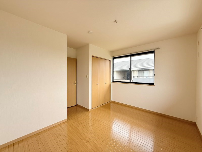 リジョイスタウンＢ