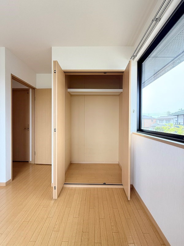 リジョイスタウンＢ