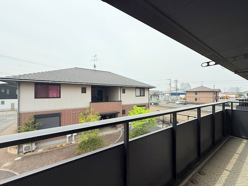 リジョイスタウンＢ