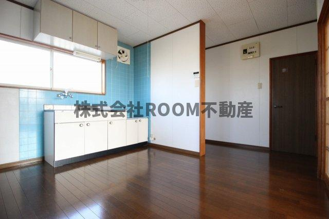 メゾン吉尾の洋室