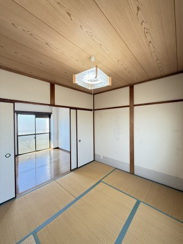 ホワイトパレスの和室