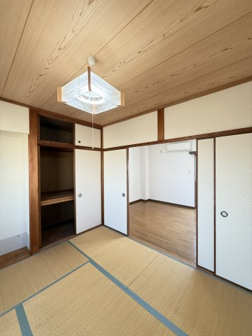 ホワイトパレスの和室