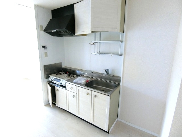 中野ハイムのキッチン|写真は同建物の別部屋を参考に掲載しております。