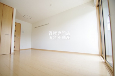 【洋室】 | アクシス | 落ち着いた色調の洋室