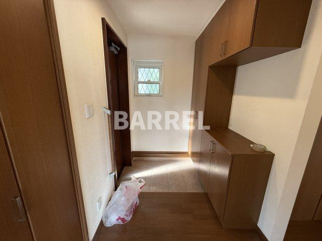 箕面市半町２丁目の一戸建ての玄関