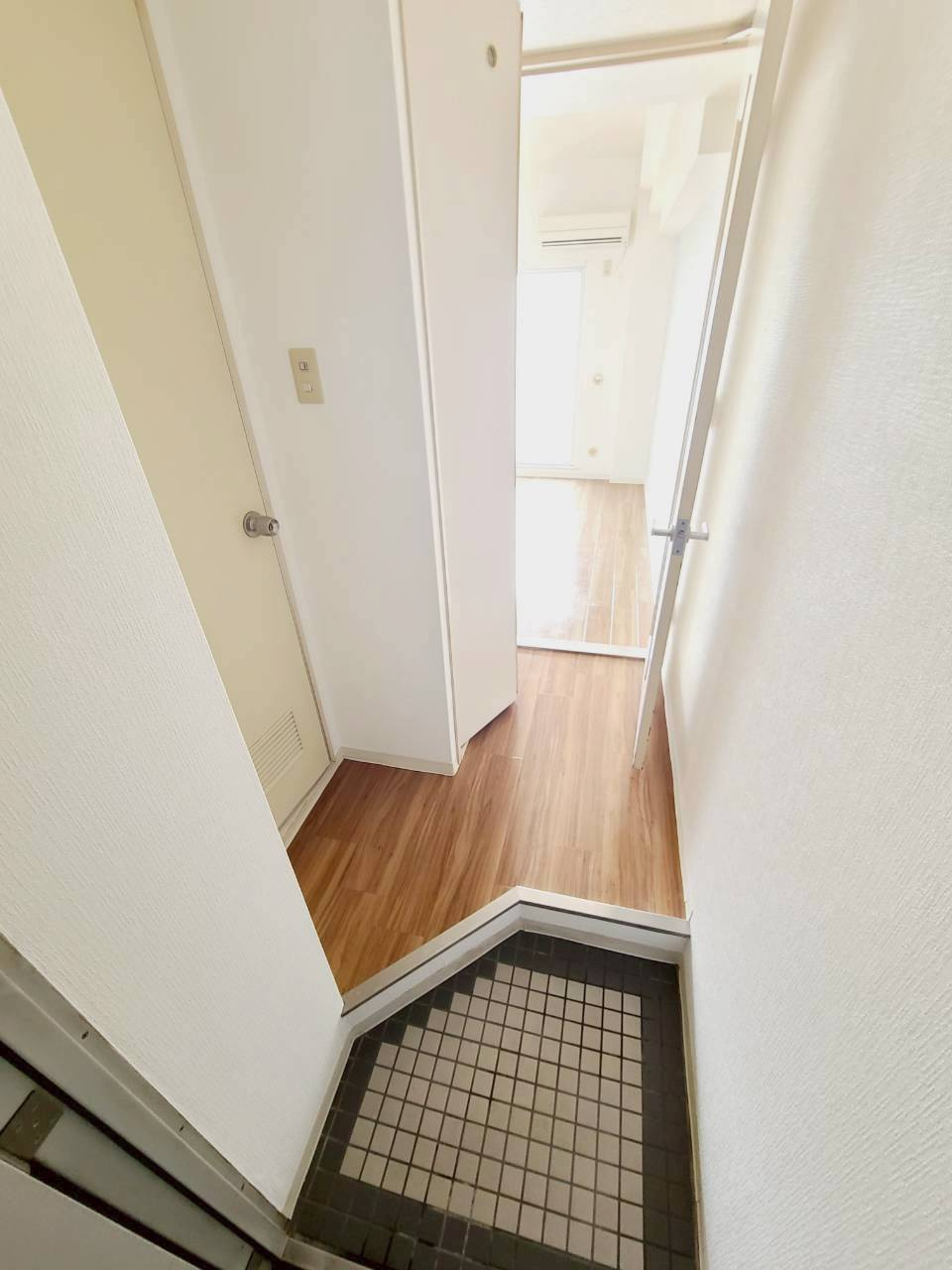 ベルトピア西宮Ⅰの玄関