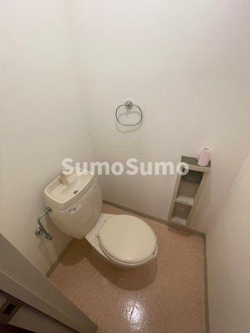 メゾン桜木のトイレ|落ち着いた色調のトイレです