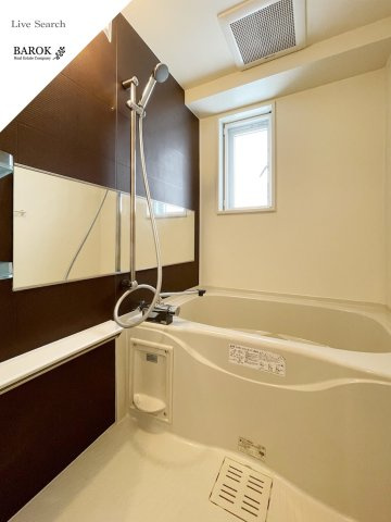 ラ・エスパシオ箱崎の浴室