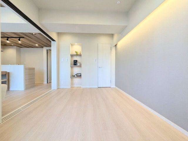イニシア墨田押上の寝室|～WIC付きの主寝室写真～