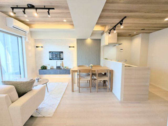 イニシア墨田押上のキッチン|～リビング写真～