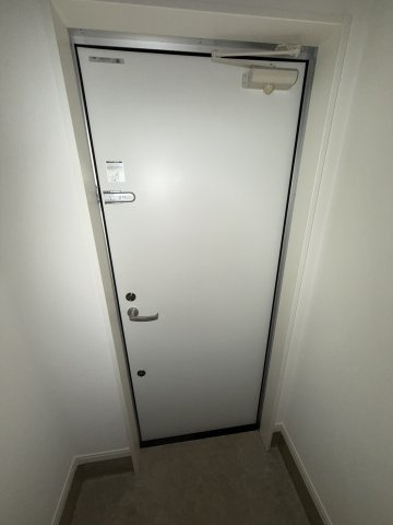 メゾンKPCの玄関