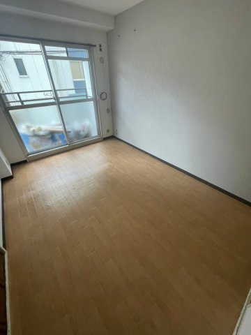 プリオーレ神戸の居間・リビング