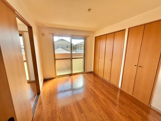 パンプルムースの洋室