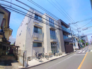 アヴニールの画像