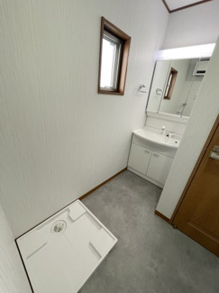 【洗面所】 | 長後駅４分藤沢市高倉１棟☆３ＬＤＫ＋Ｓフルリフォーム中古戸建