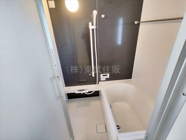 【浴室】 | 比企郡吉見町東野第２０　全３棟　２号棟 | 日々の疲れを癒すお風呂です