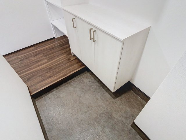 王城ビルの玄関|202号室 サンプル写真になります。