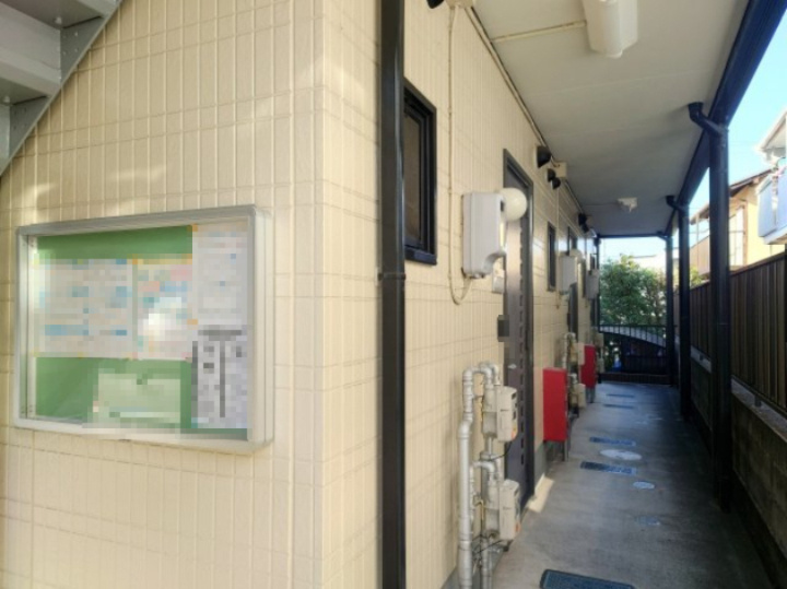売一棟アパート　サンパレス小鹿　静岡市駿河区小鹿のその他共用部分|共用部分です！プライバシーに配慮した工夫がされています！