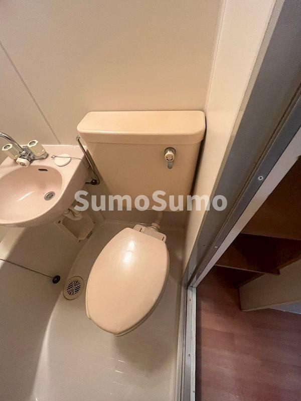ライフメイト松本のトイレ|落ち着いたトイレです