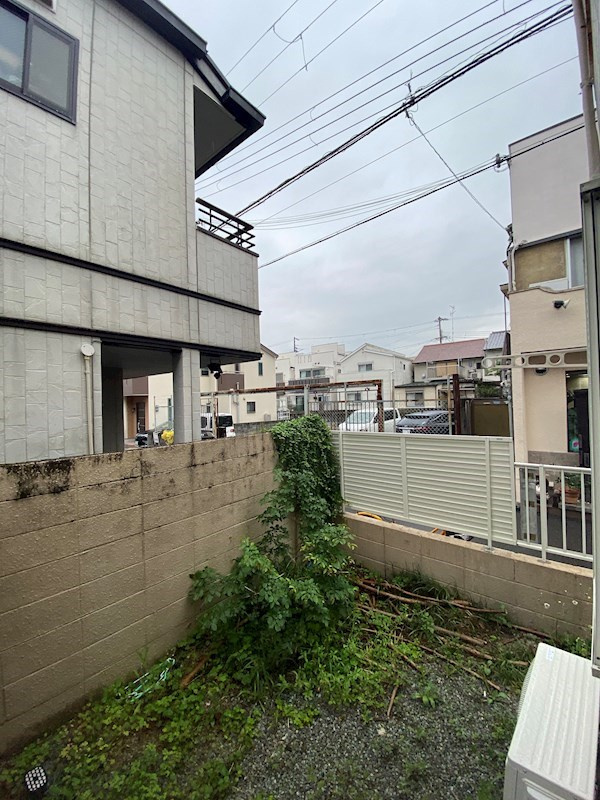 ルシエール平野C棟の庭