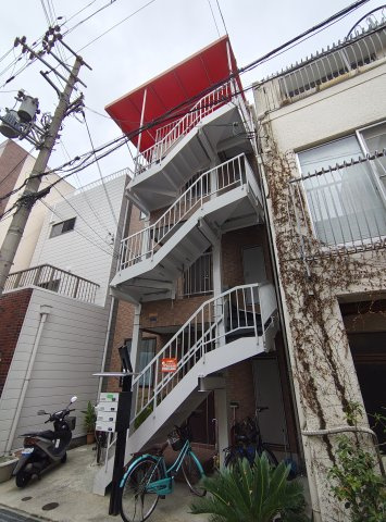 レガーロ三宮の外観