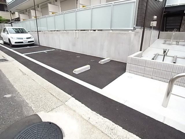リブリ・新神戸の外観