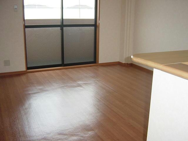 グラッチェⅡ番館の居間・リビング