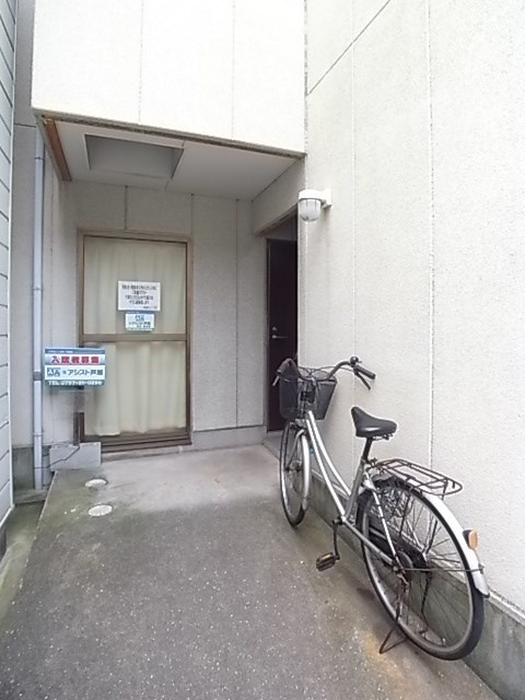ルミエールROKKOの外観