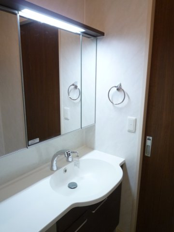 Bright Halu 　westの洗面所