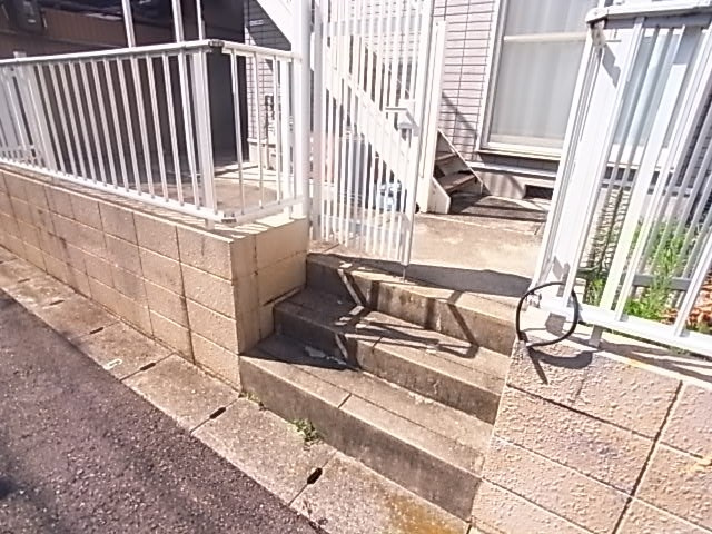 ルシエール平野A棟のエントランス