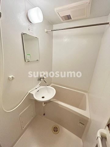 レオパレスMARUYAⅡの浴室|お風呂で日々の疲れを落としましょう