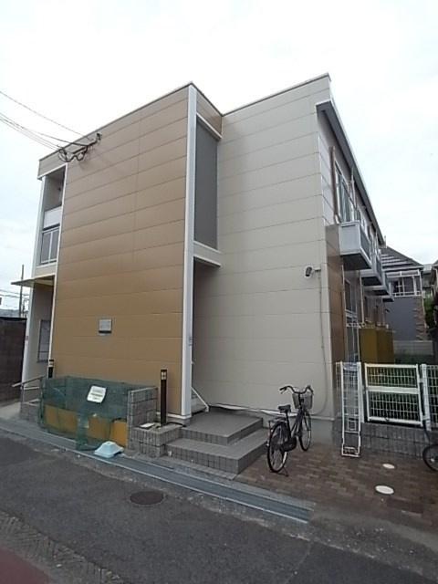 レオパレス臨港線